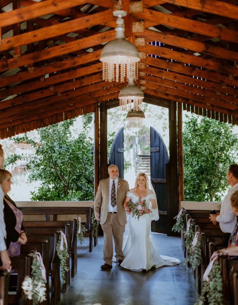Cradle-Valley-Bride-Walking-Down-The-Aisle