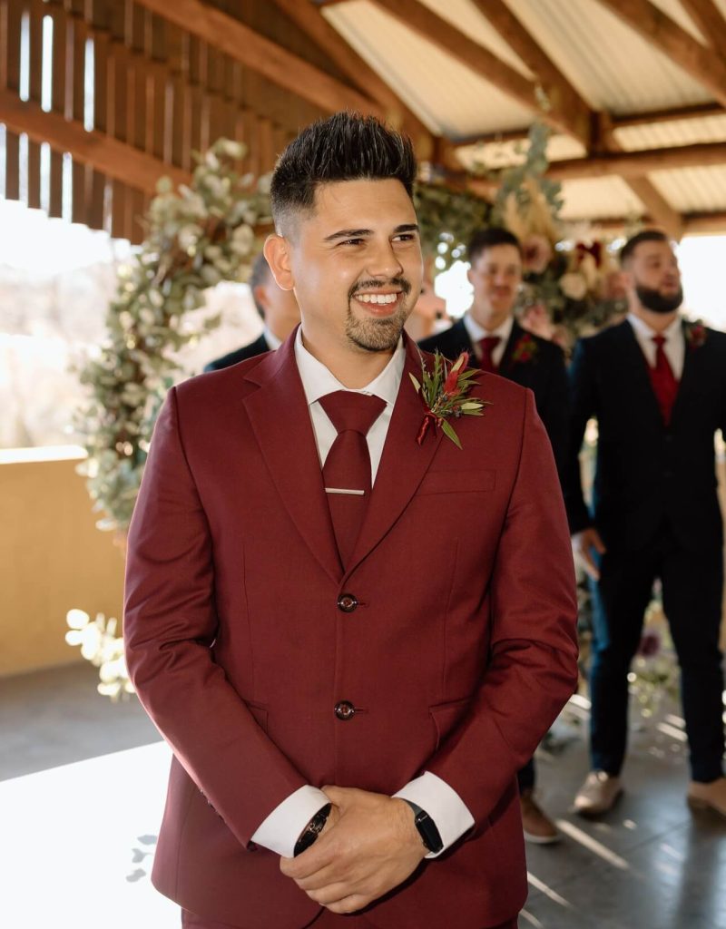 Cradle-Valley-Groon-Waiting-For-Bride